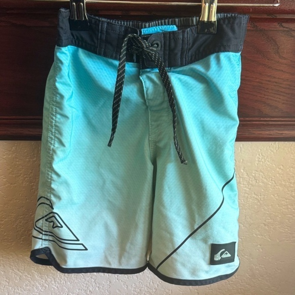 Quiksilver Aqua and Black Boardshorts Boys 4 Swim Trunks Beach Bathing Suit